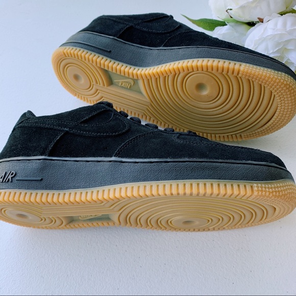 Nike Air Force 1 Prem Black Suede NWT - Picture 9 of 9